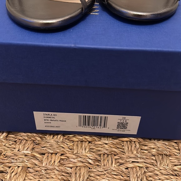 New in box Stuart Weitzman size 7.5 - Picture 2 of 7